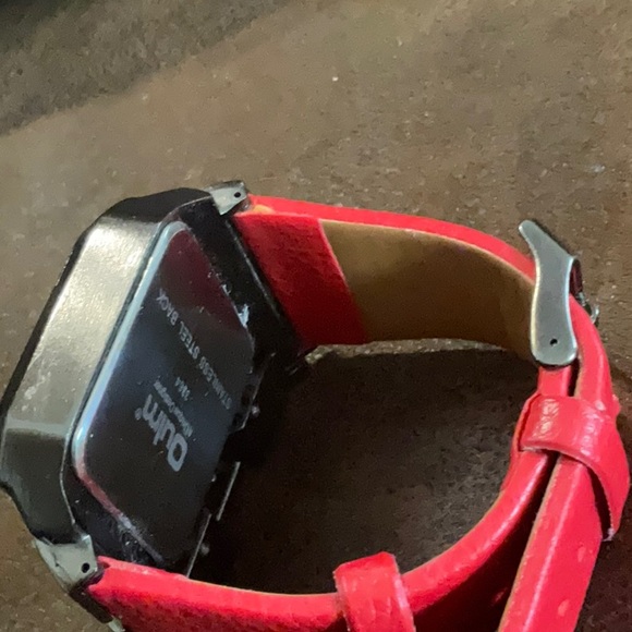 Watch /red and brown /brand is QULM - Picture 3 of 6